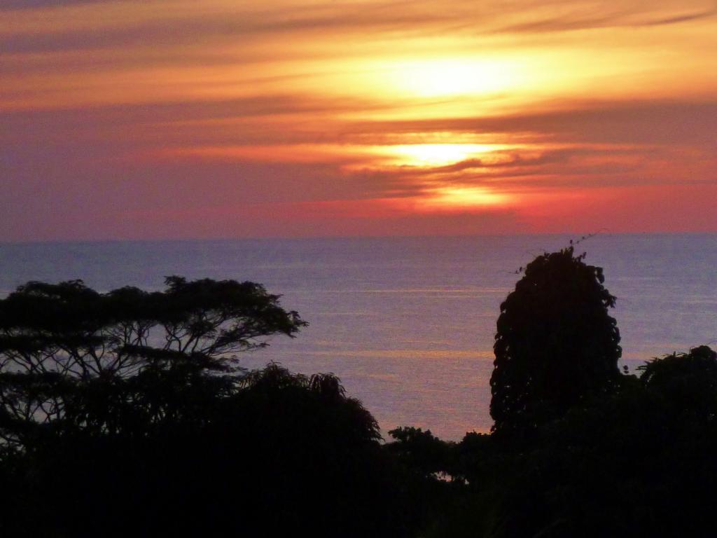 La Batie Selfcatering Apartment Beau Vallon  Extérieur photo