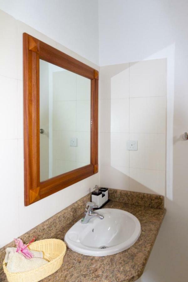 La Batie Selfcatering Apartment Beau Vallon  Extérieur photo